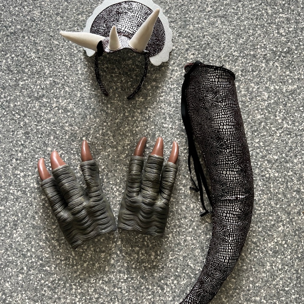 Dinosaur Costume Set with Headband, Gloves, and Tail
